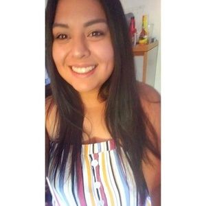 Meet your Posher, Noemi